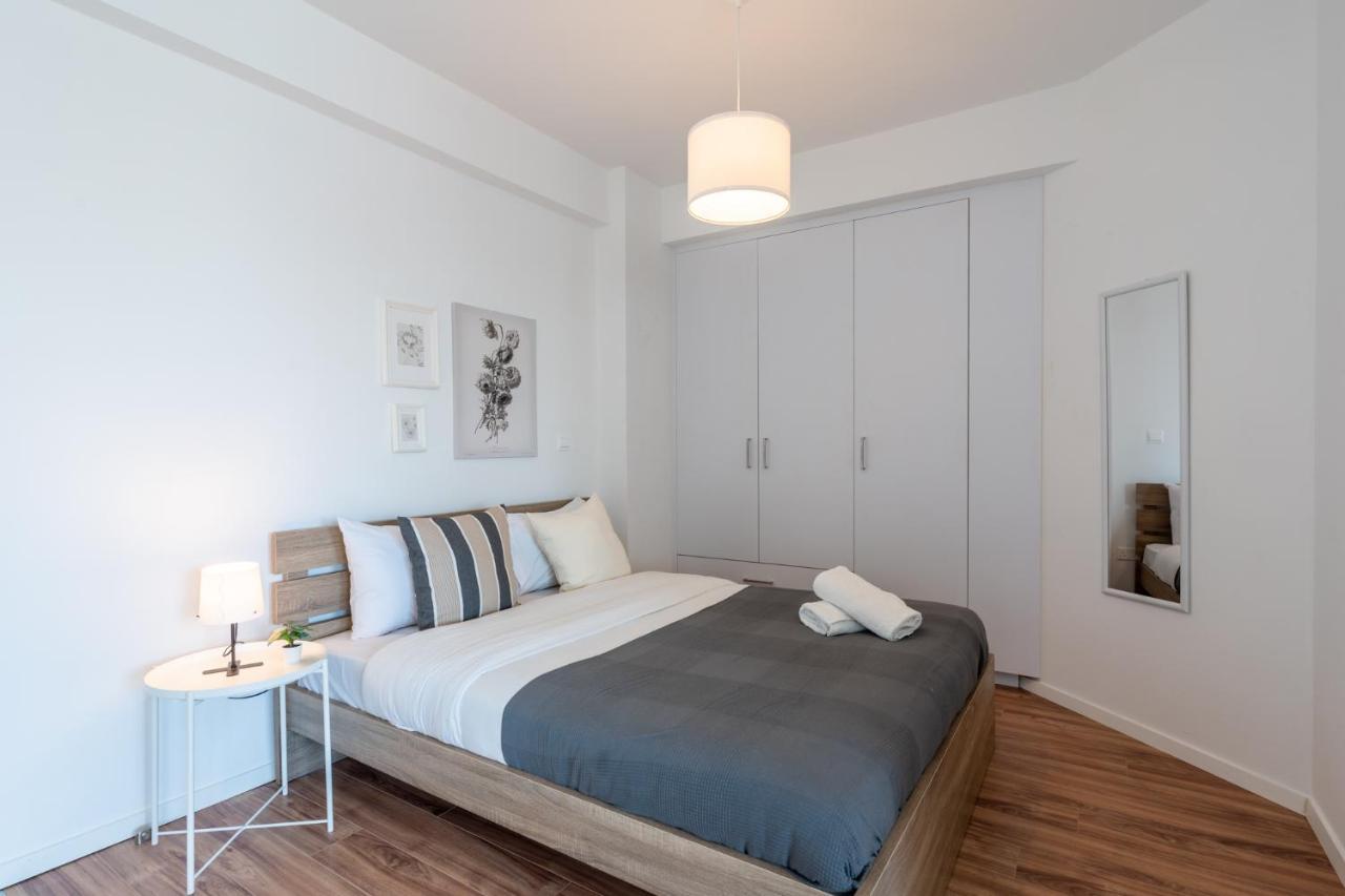 Livia Studio Apartment In ラルナカ エクステリア 写真