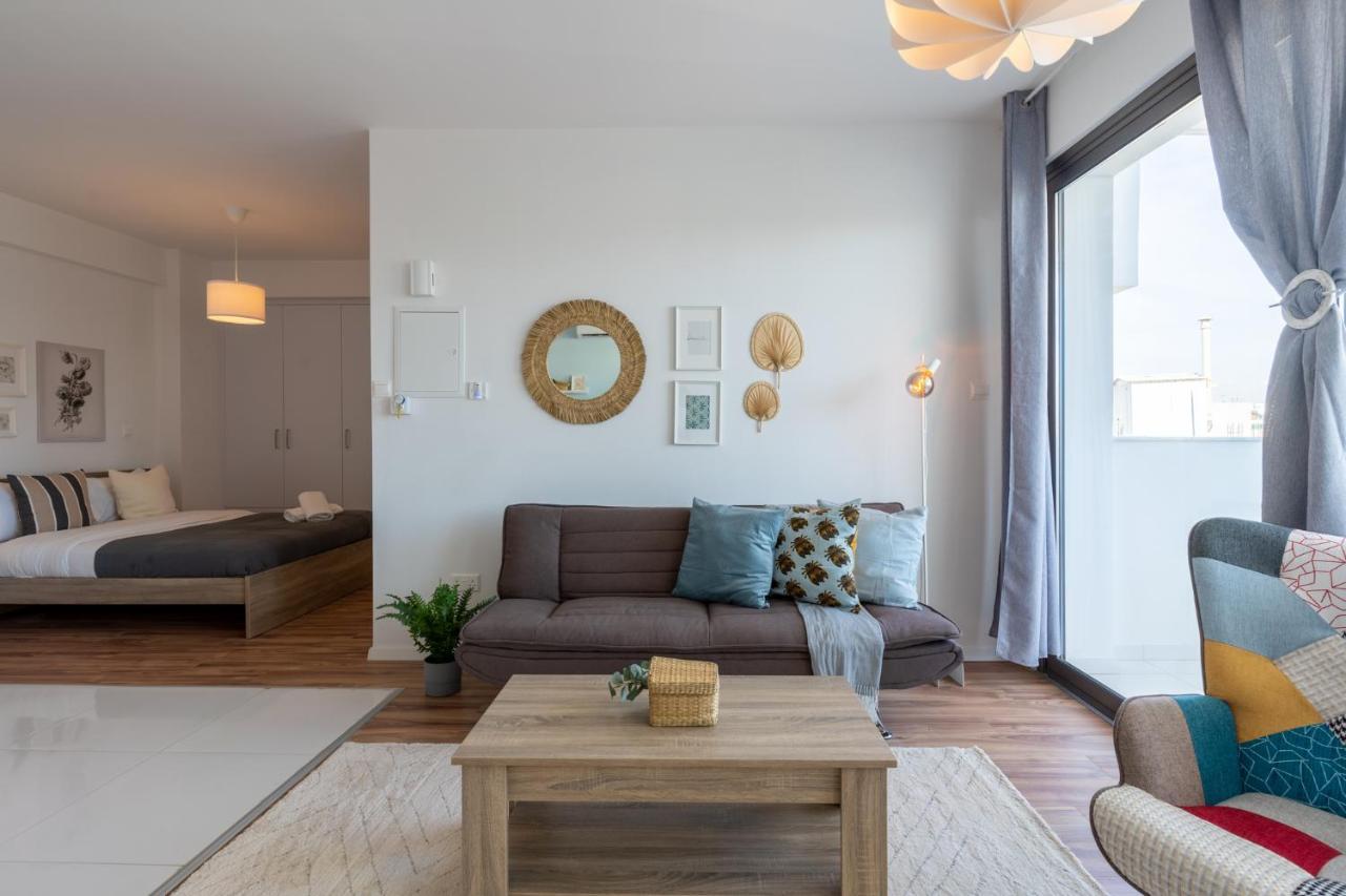 Livia Studio Apartment In ラルナカ エクステリア 写真